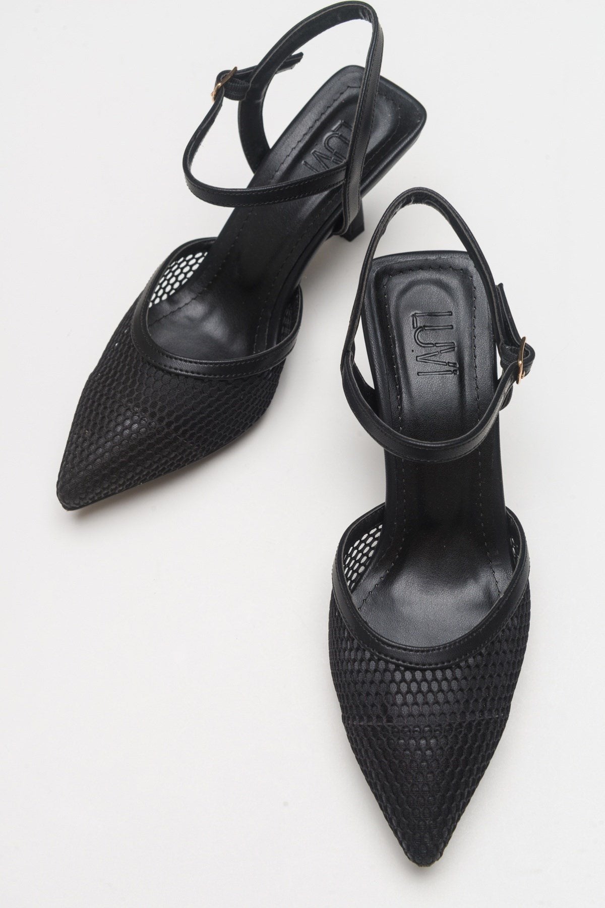 Chic - Zapatilla de tacón de malla negra con punta (Mujer)