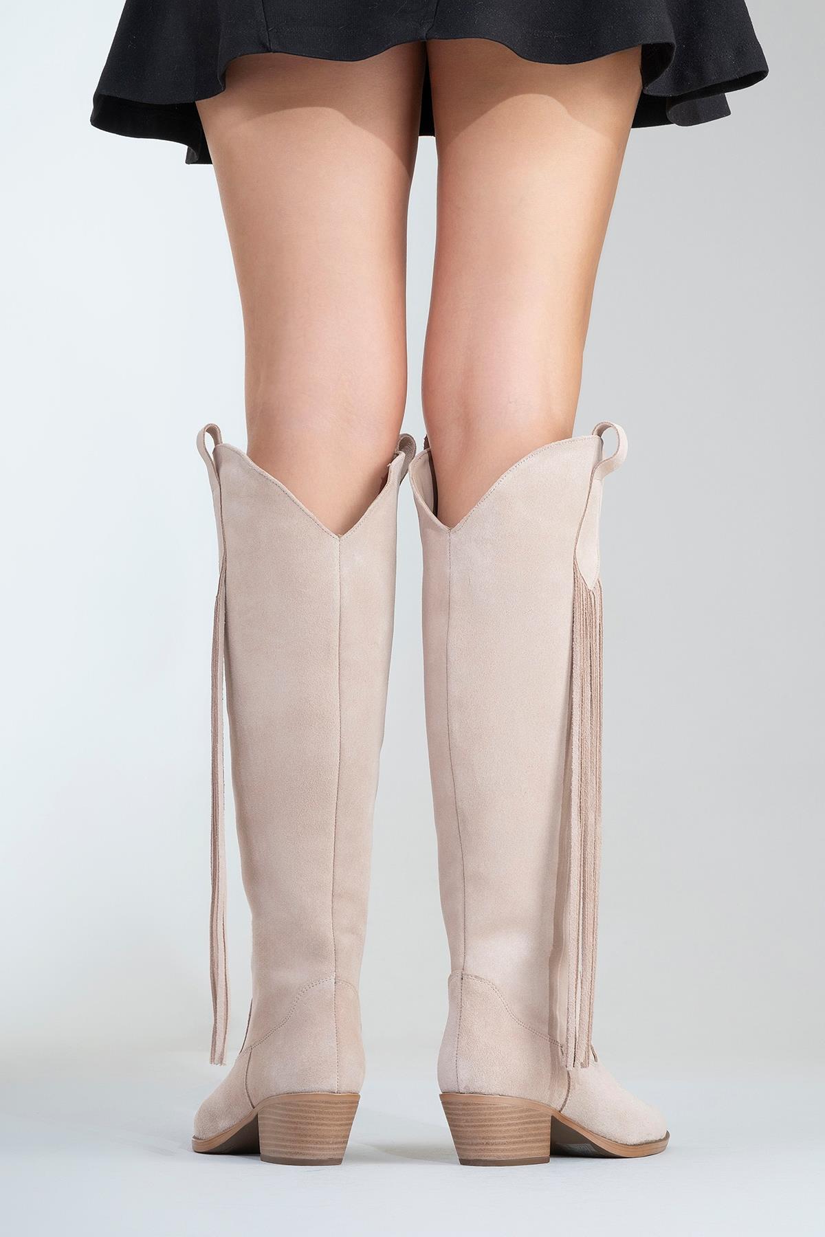 Rios - Bota alta de ante beige con flecos (Mujer)