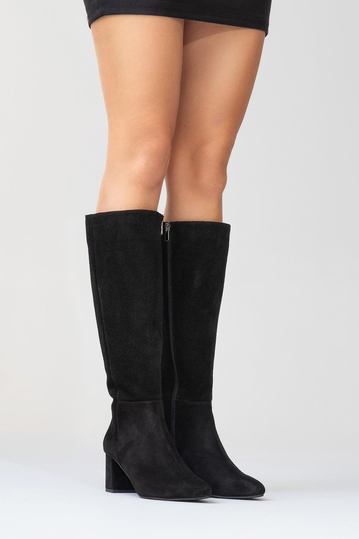 Sejas - Bota alta de tacón de bloque de cuero de gamuza negra (Mujer)