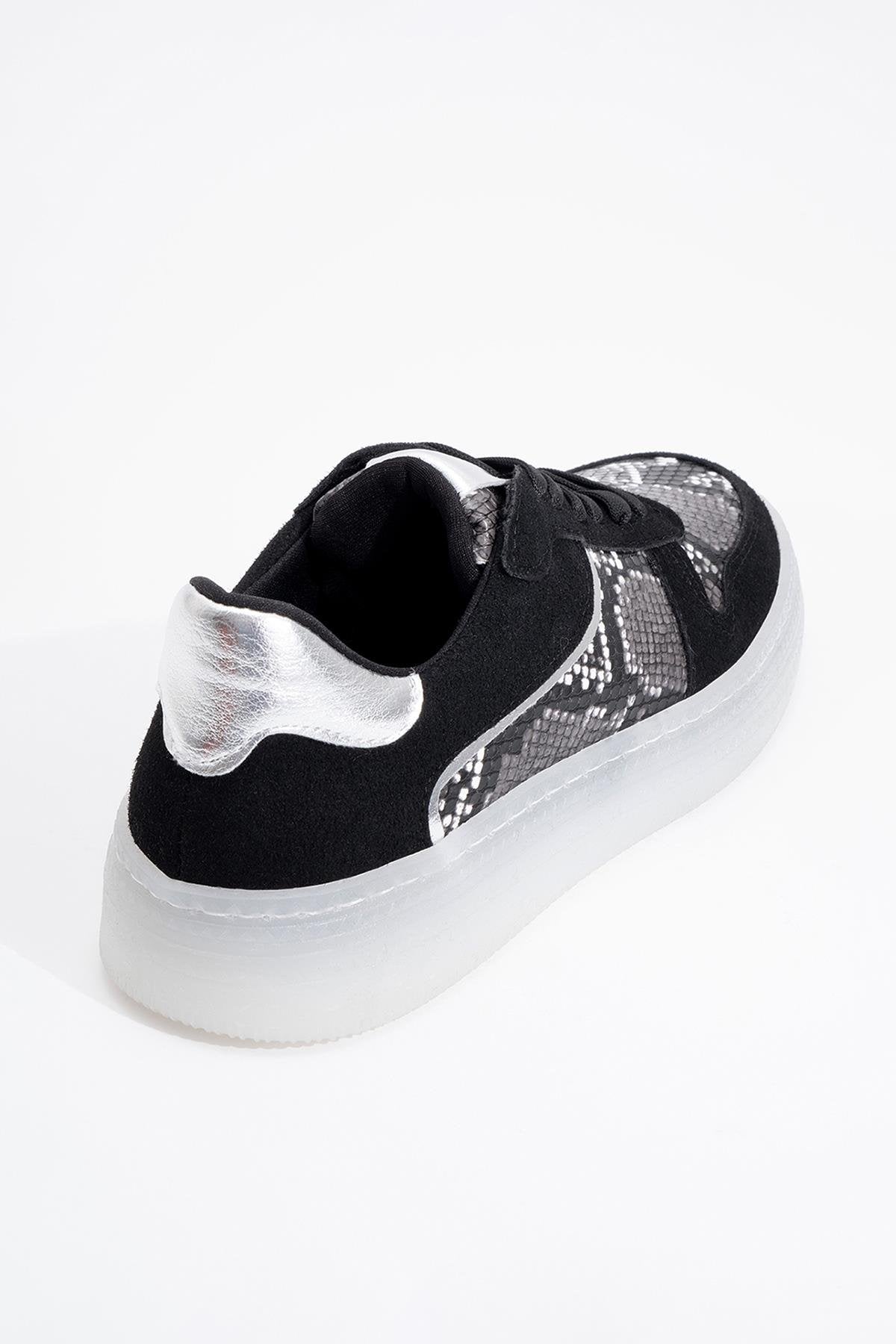 Montero - Zapatilla negra (Mujer)