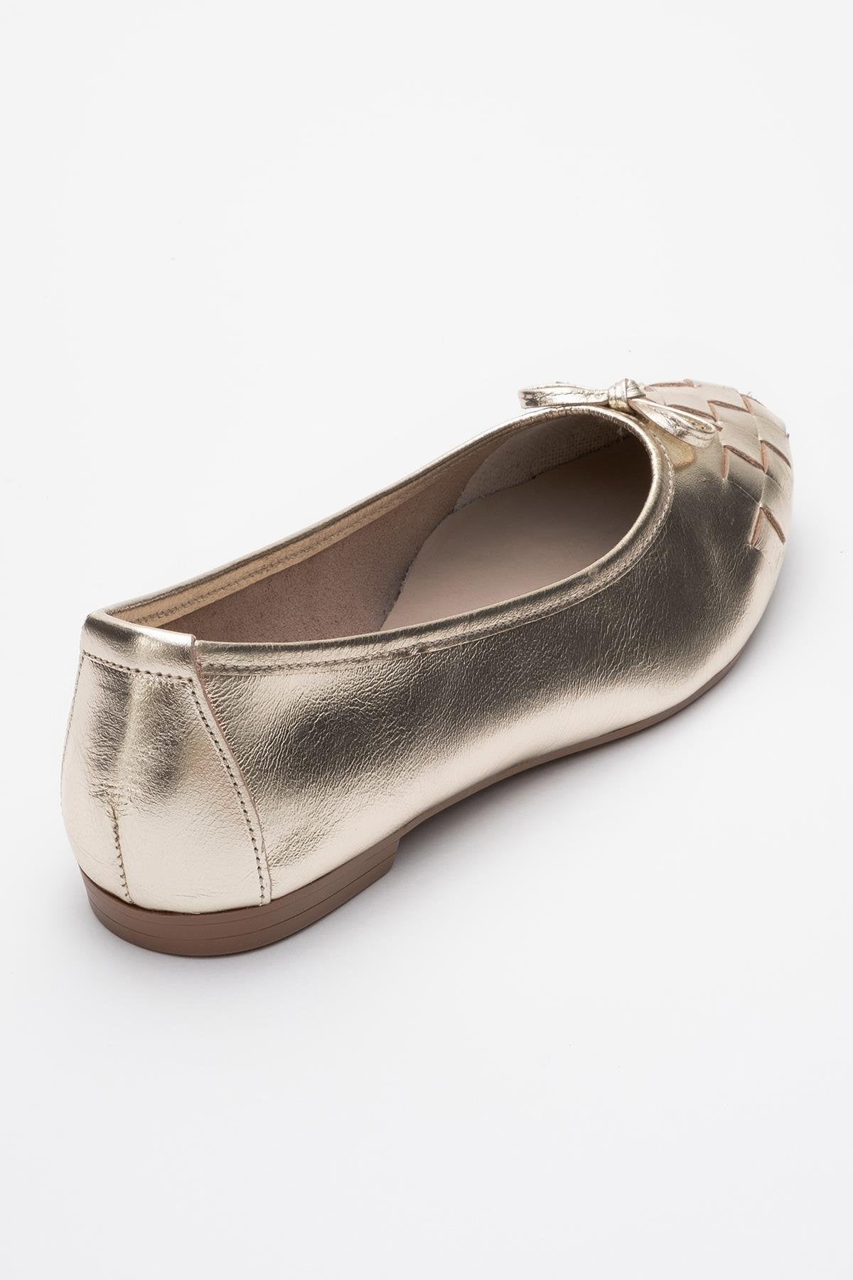 03 - Bailarina de cuero genuino dorado (mujer)