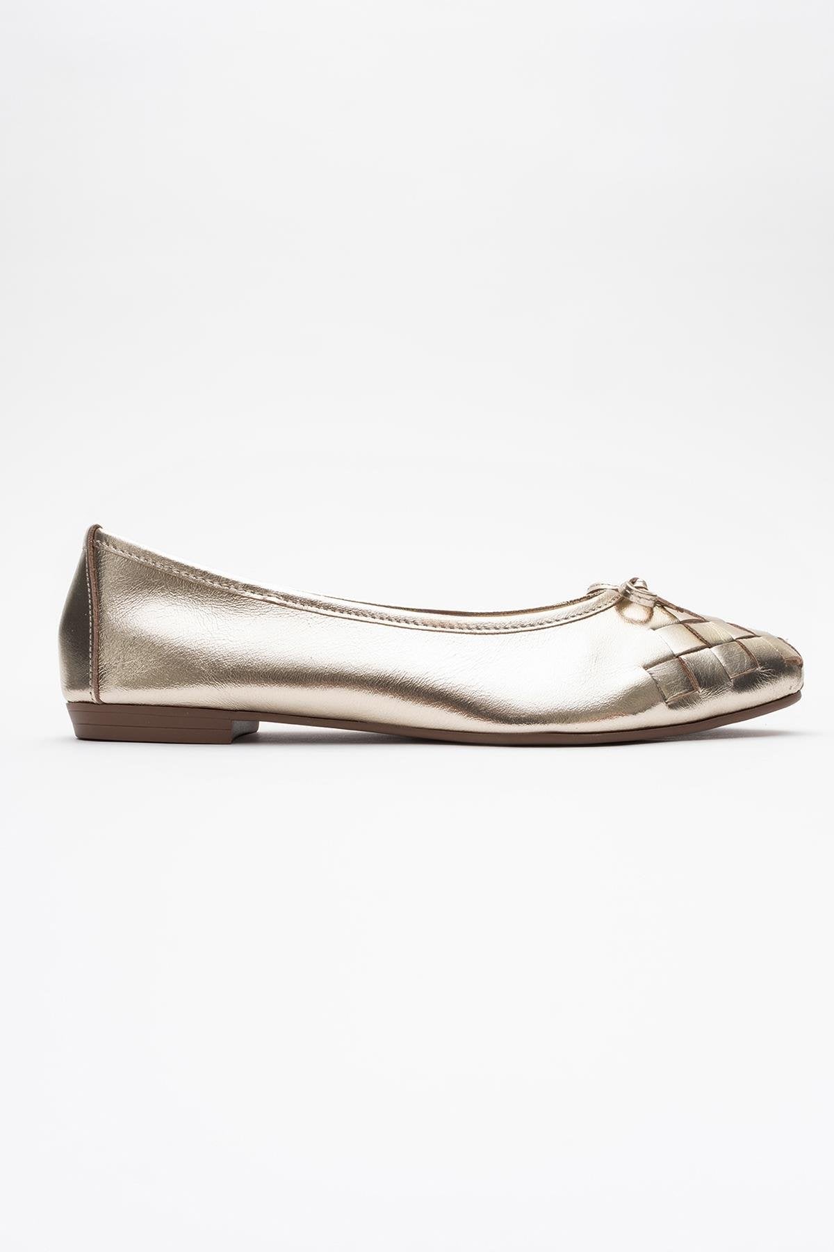 03 - Bailarina de cuero genuino dorado (mujer)