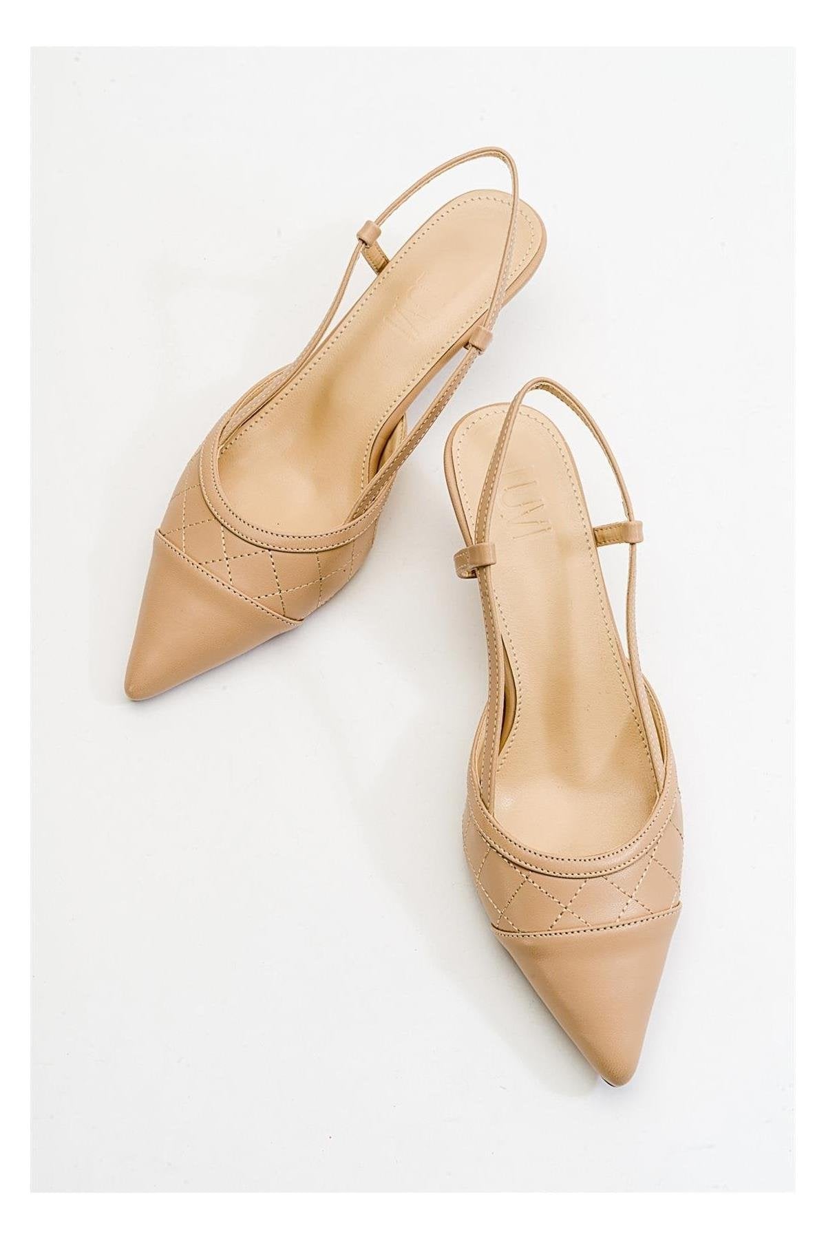 Goodge - Zapatos de tacón destalonados con punta fina color nude (Mujer)