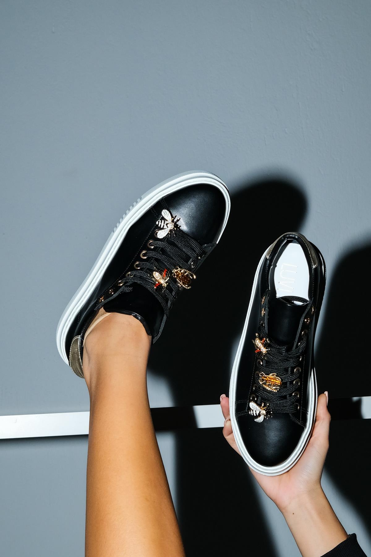 Ater - Zapatillas con Hebilla de Abeja Negra (Mujer)
