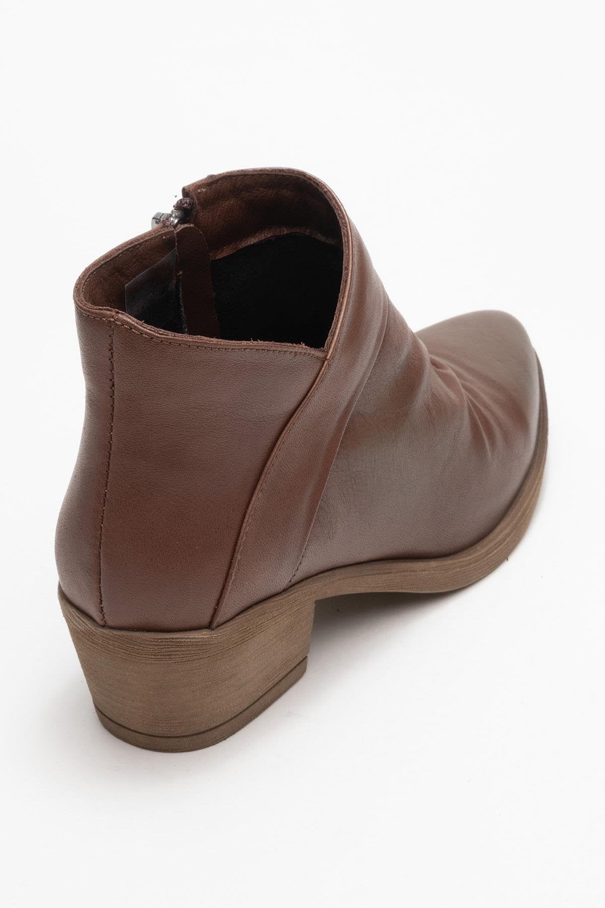 Rule - Bota Gruesa de Piel Marrón (Mujer)