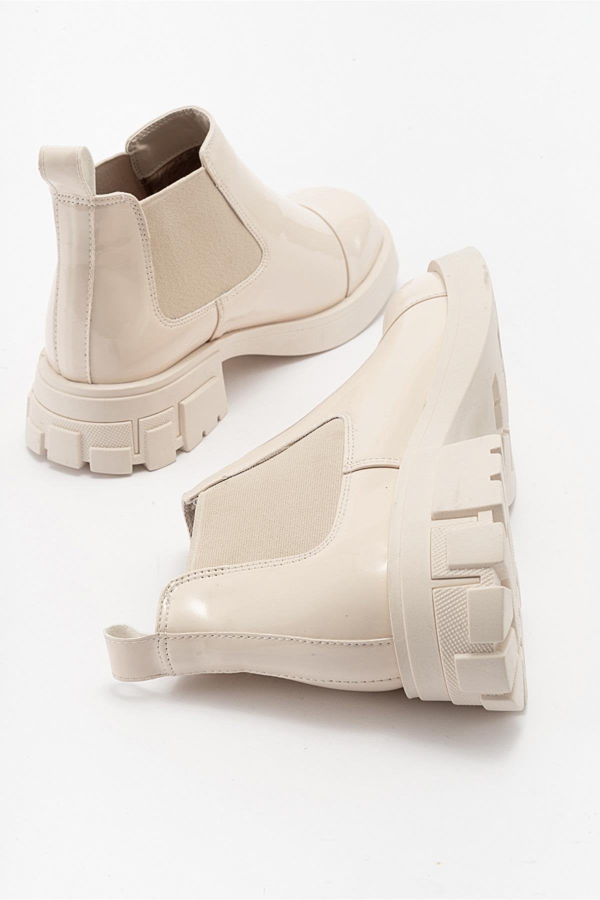 Cafuné - Botín de plataforma de charol color beige (mujer)