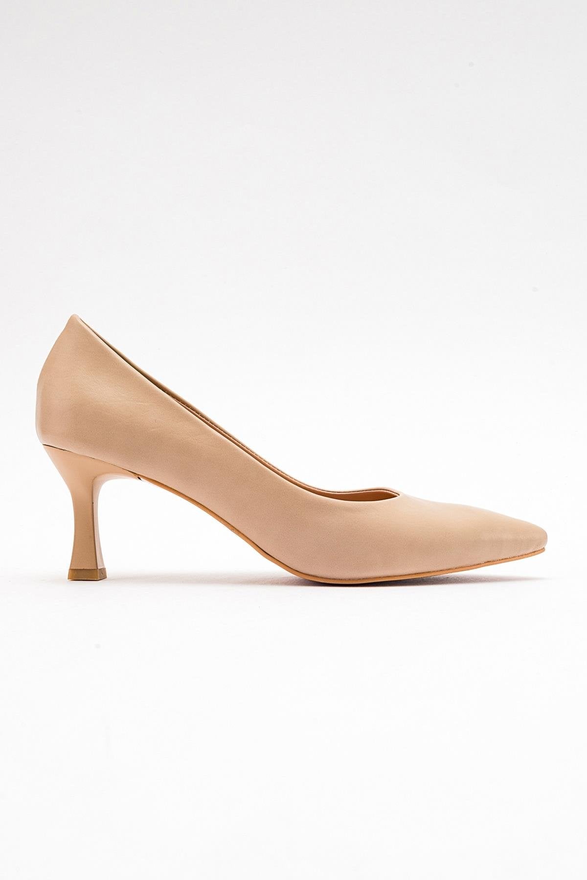 Pedra - Nude Pointed Toe Pump (Women)