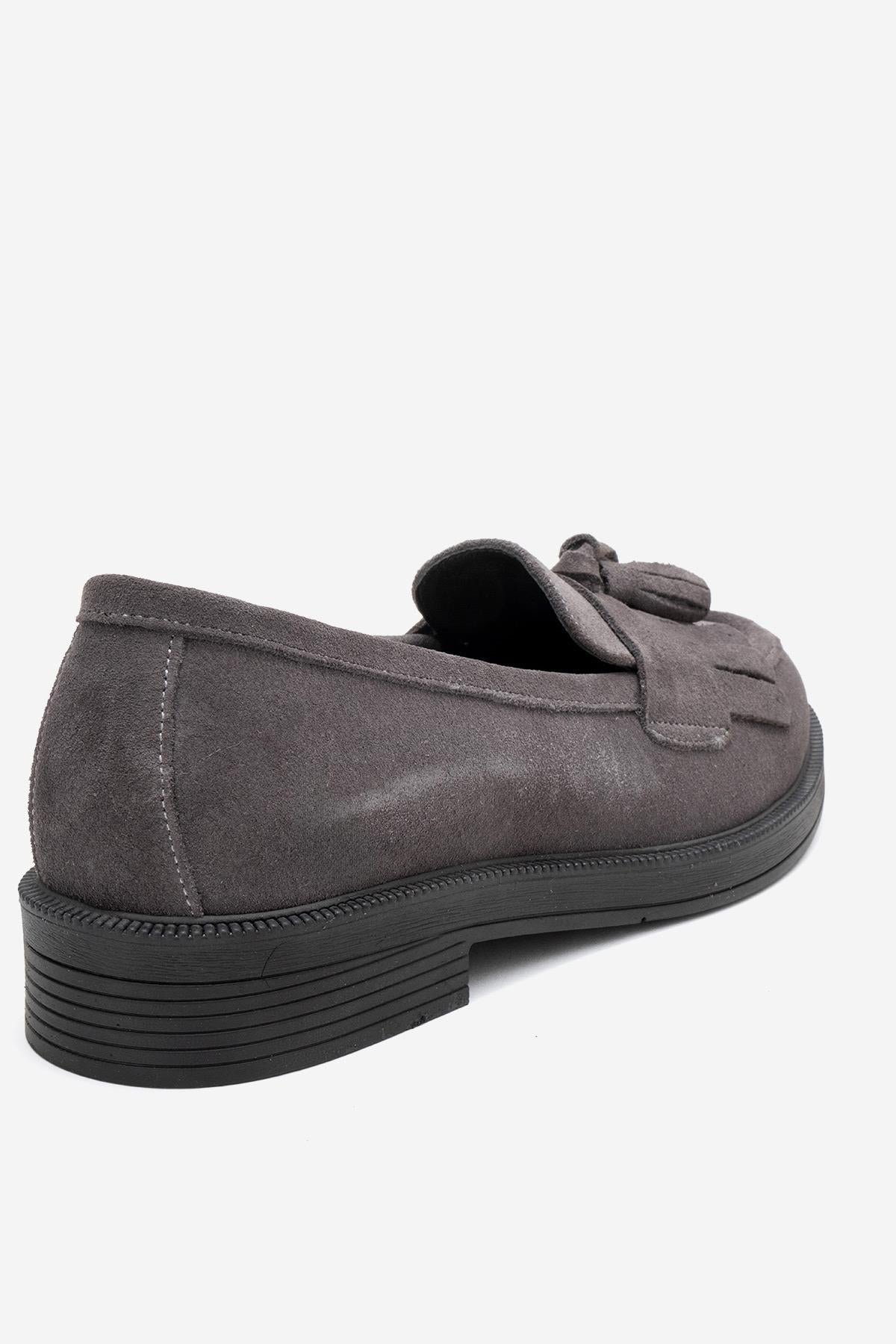 Milly - Mocasines de borlas de cuero de ante gris