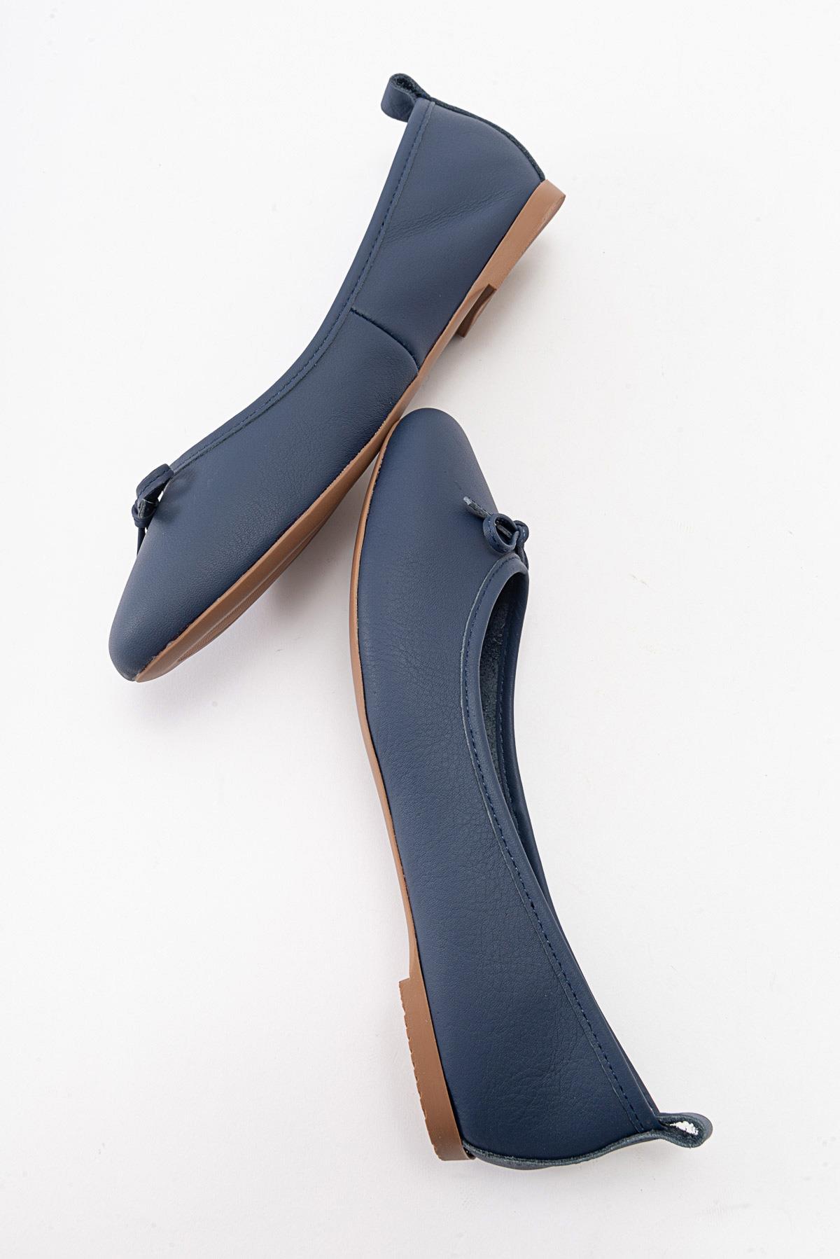 Florence - Navy Blue Leather Ballerina Flats