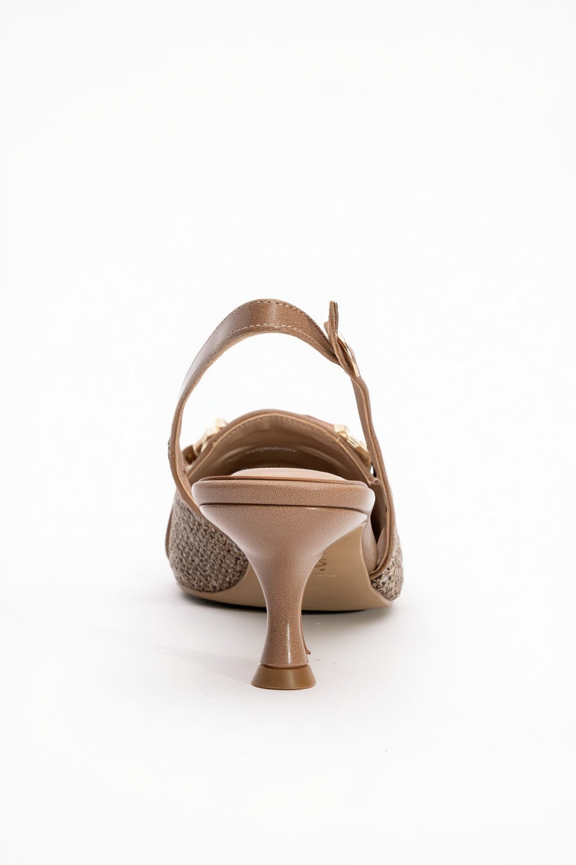Osca - Tacón Alto de Punta Fina con Hebilla de Rafia Beige Oscuro (Mujer)