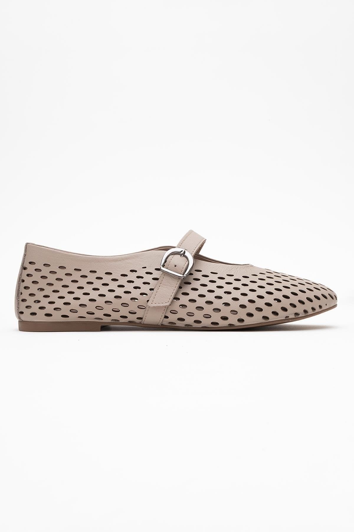 Arian Cream Beige Leather Ballet Flat (Women)