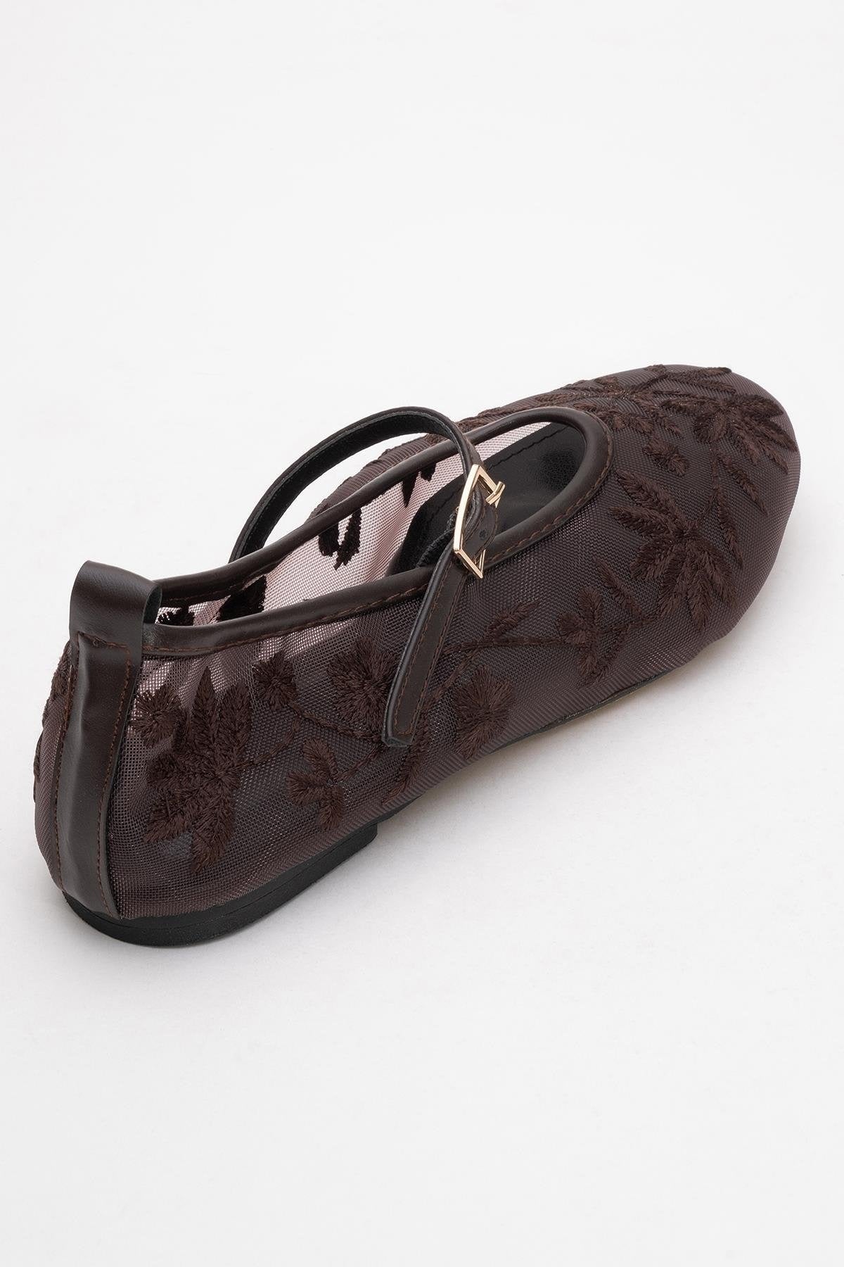 Bailarinas planas Juny de malla marrón con bordado floral (mujer)