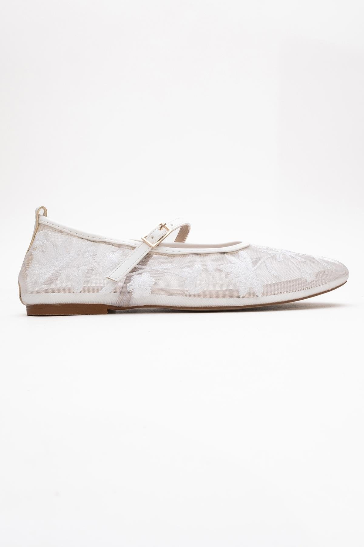 Juny White Mesh Floral Embroidery Ballet Flat (Women)