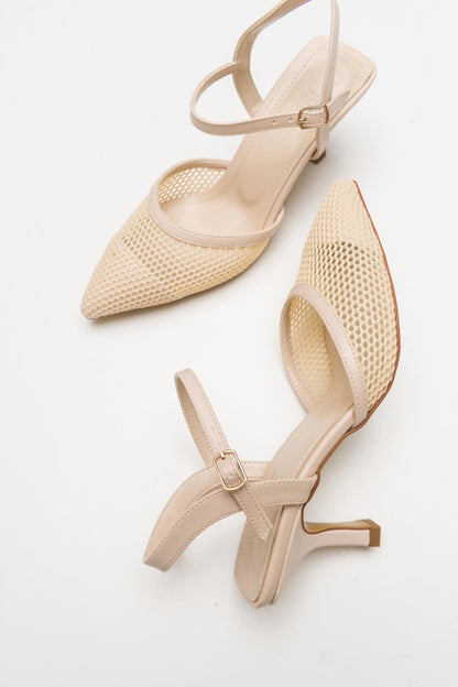 Chic - Zapatilla de tacón de malla beige con punta (mujer)