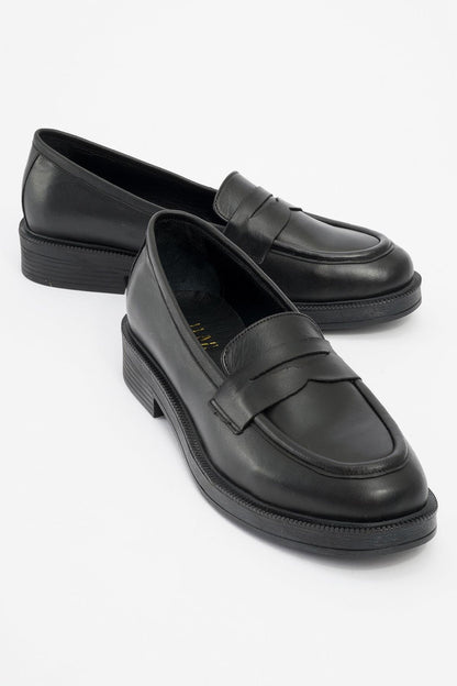 Bree - Mocasines de plataforma de cuero negro (Mujer)