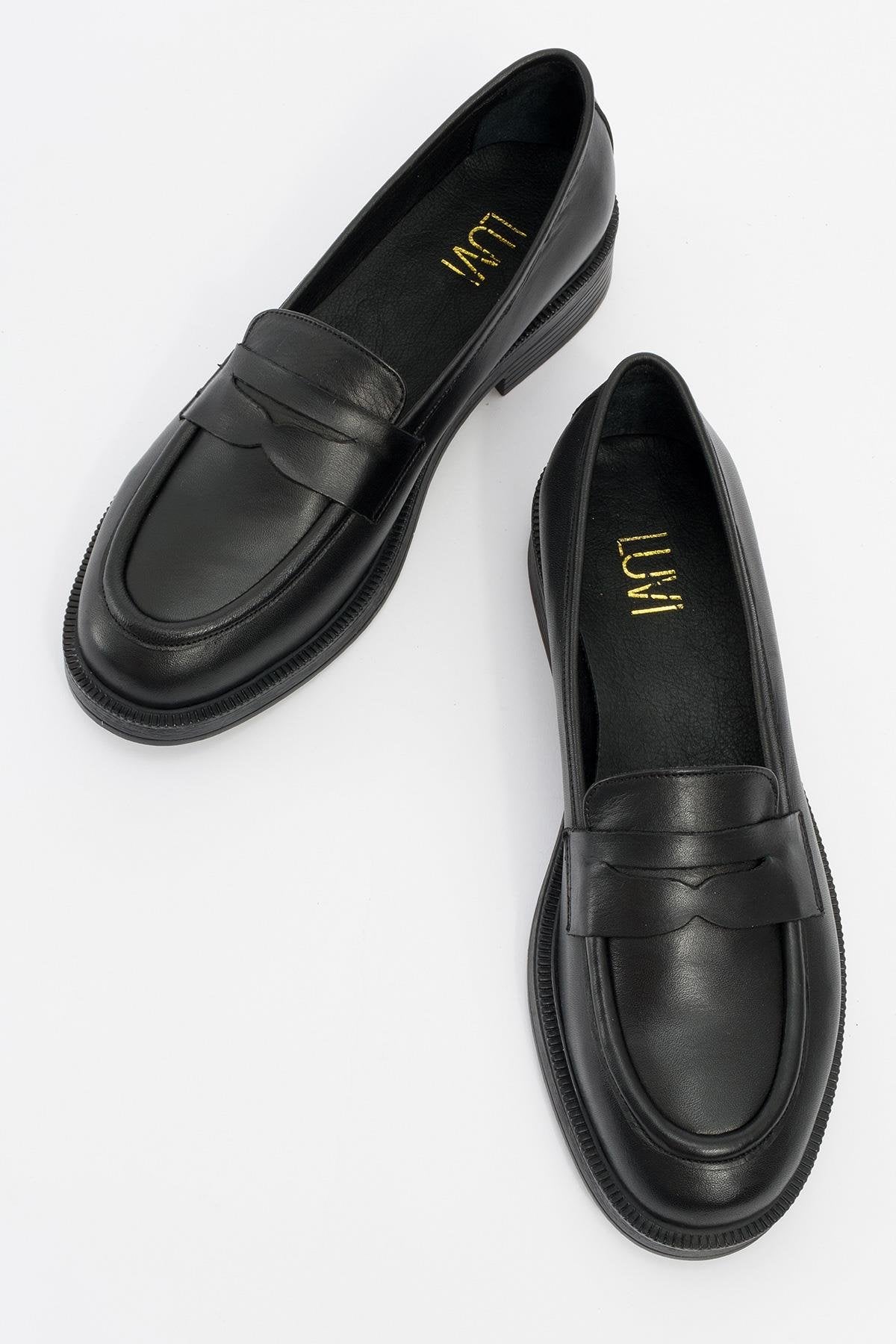 Bree - Mocasines de plataforma de cuero negro (Mujer)