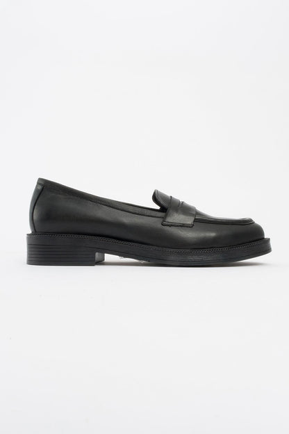 Bree - Mocasines de plataforma de cuero negro (Mujer)