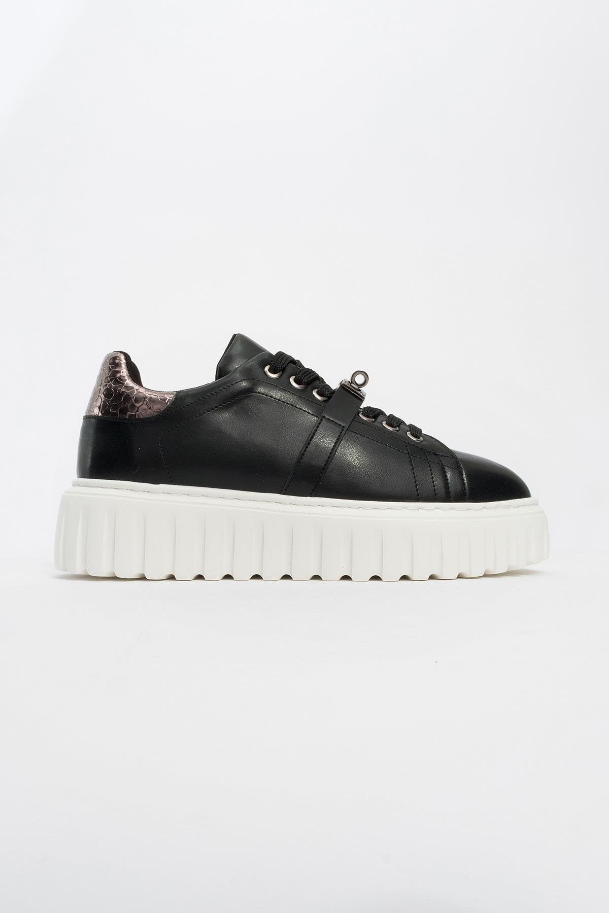 Andro - Black Platform Sneakers (Women)