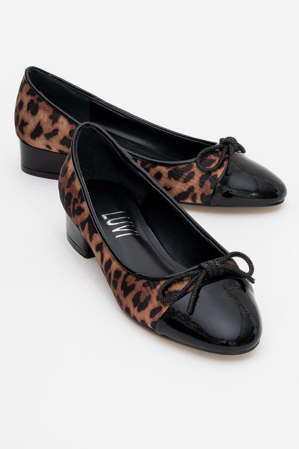 Julien Leopard Bow Detail Block Heel Flat (Mujer)