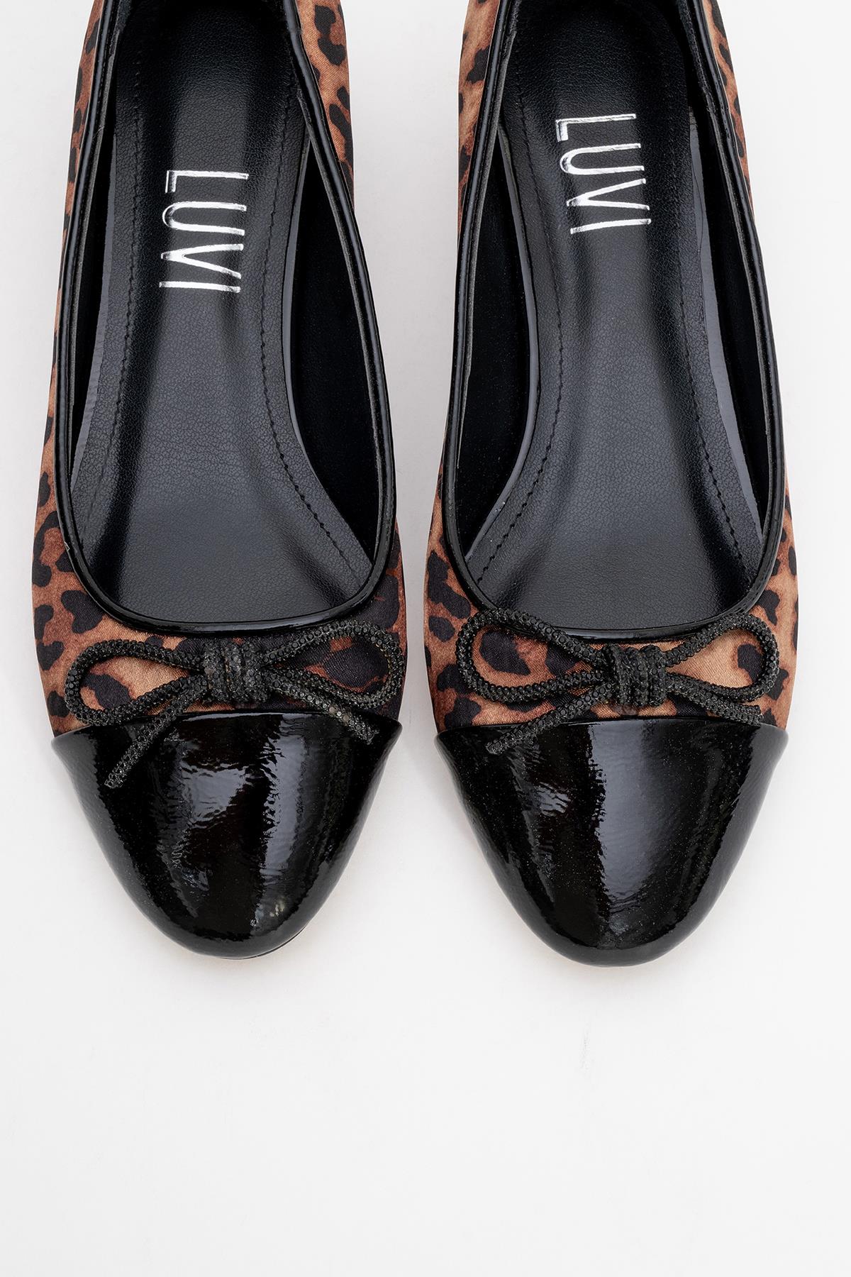 Julien Leopard Bow Detail Block Heel Flat (Mujer)