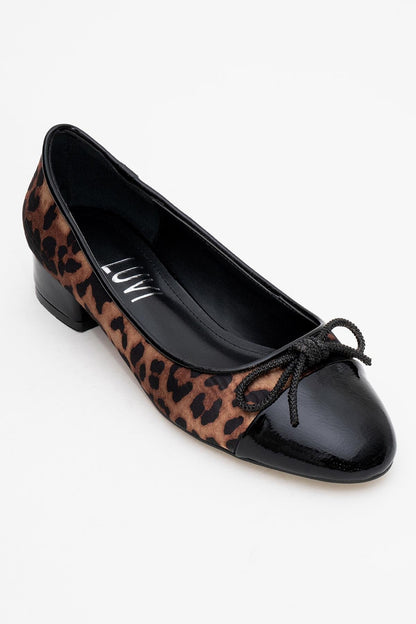 Julien Leopard Bow Detail Block Heel Flat (Mujer)