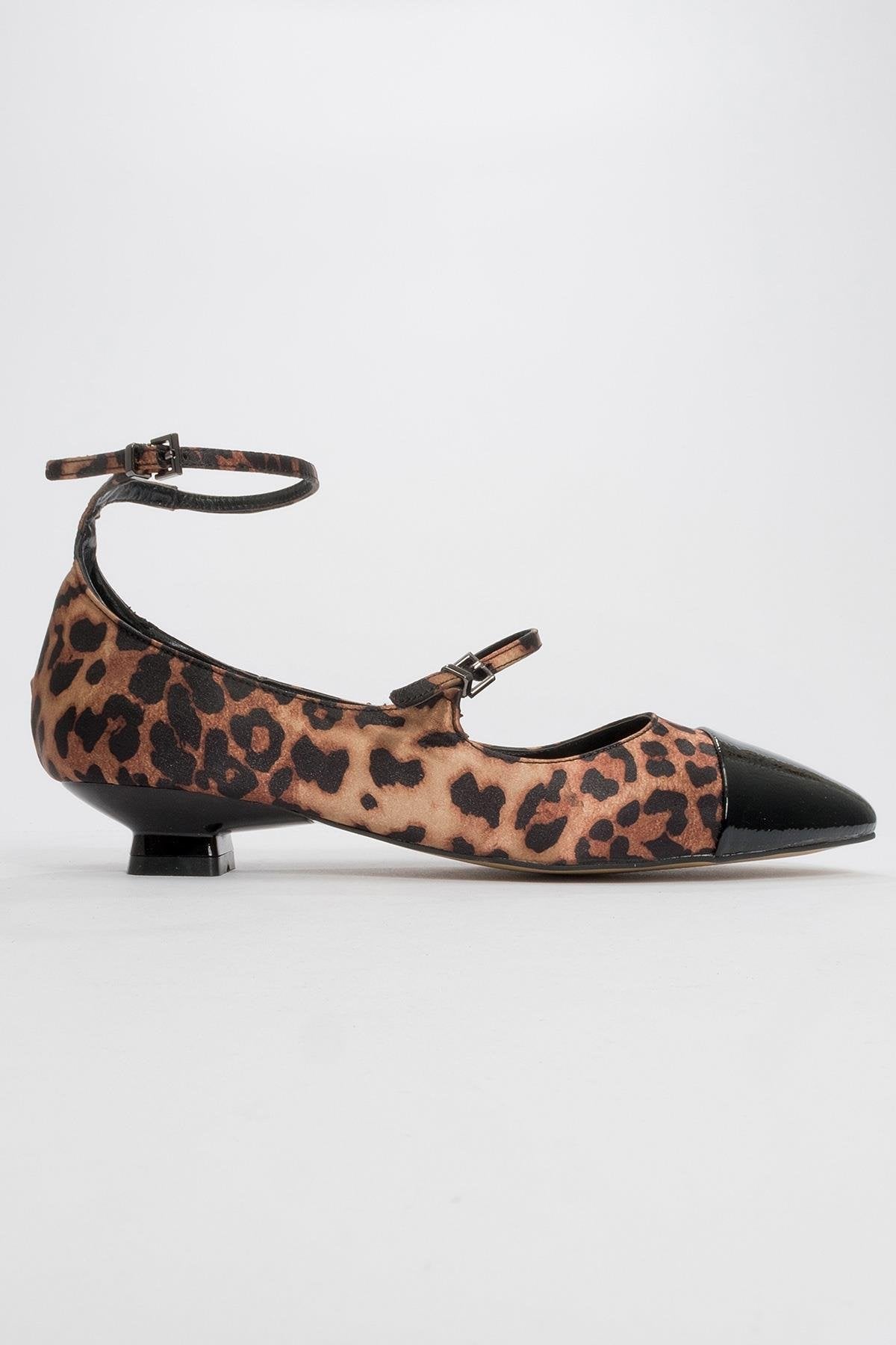 Uster - Zapatos de tacón bajo tipo Mary Jane con estampado de leopardo (mujer)