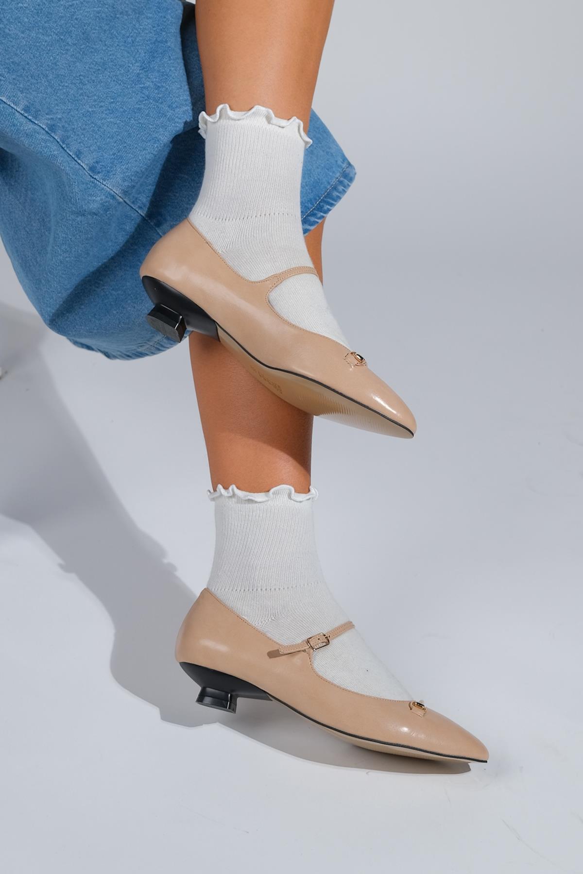 Ojen - Zapato de tacón bajo beige (Mujer)