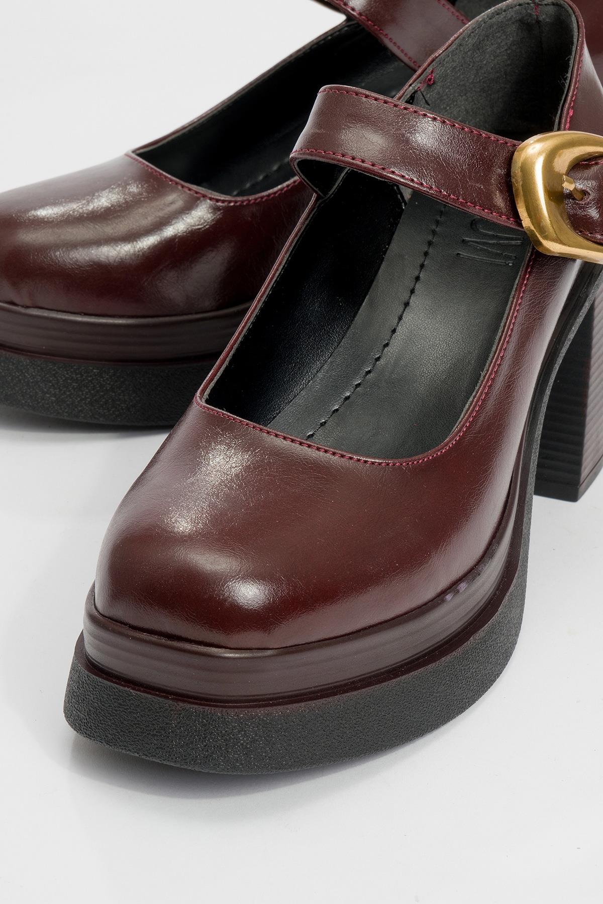 Ceniza - Zapato de tacón de plataforma con hebilla dorada burdeos (Mujer)