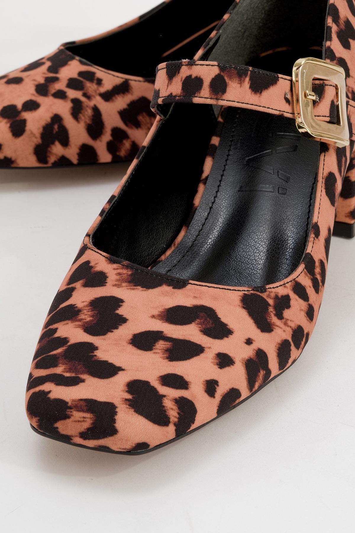 Dolva - Zapatos de tacón grueso Mary Jane con estampado de leopardo (Mujer)