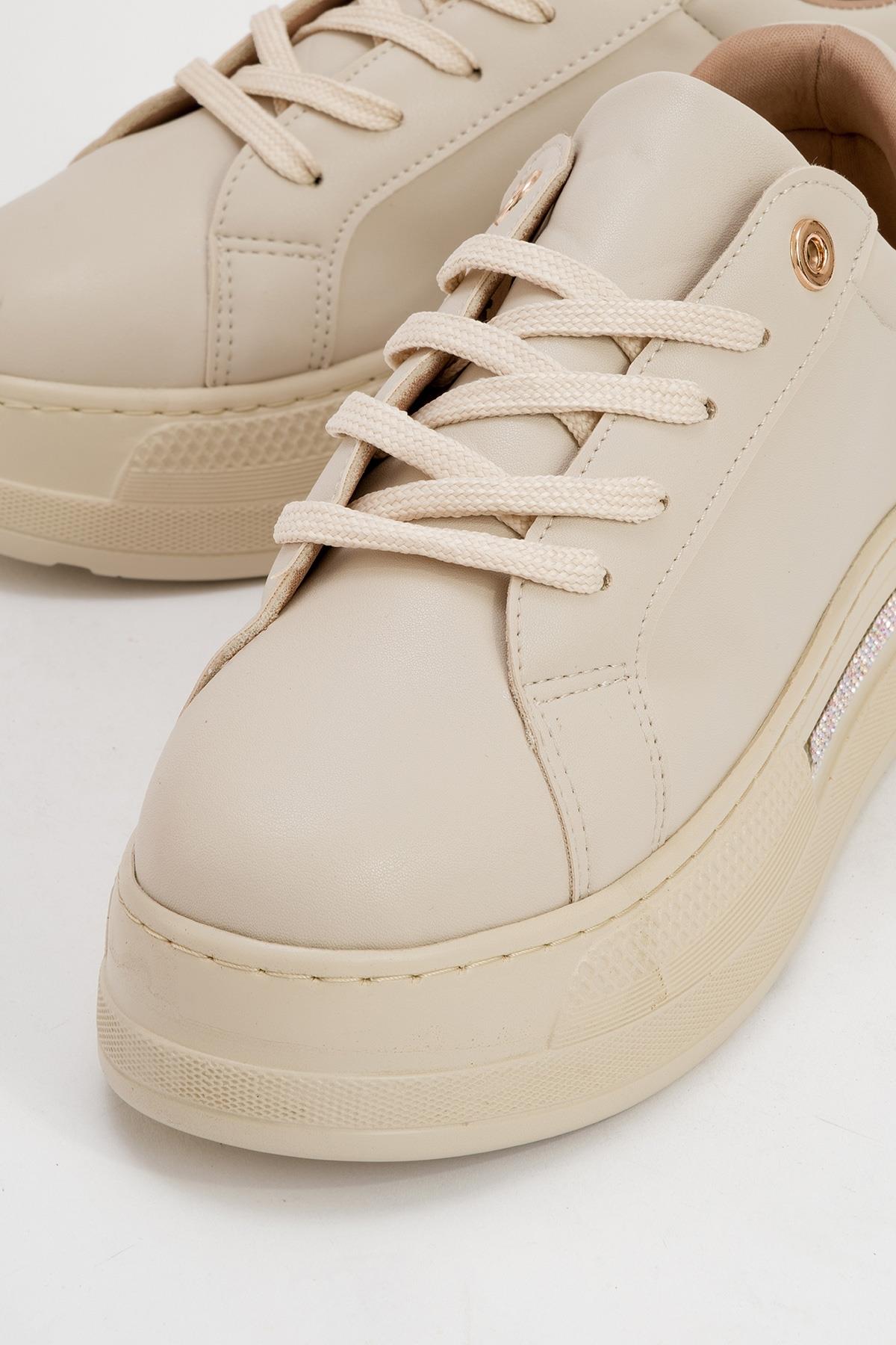 Poema - Zapatillas con Plataforma Adornadas Color Beige (Mujer)