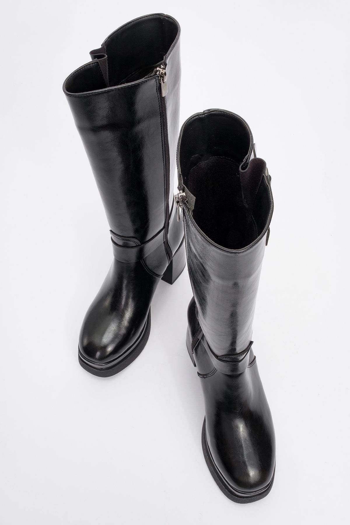Rock - Bota de tacón en bloque con cremallera y hebilla negra (Mujer)