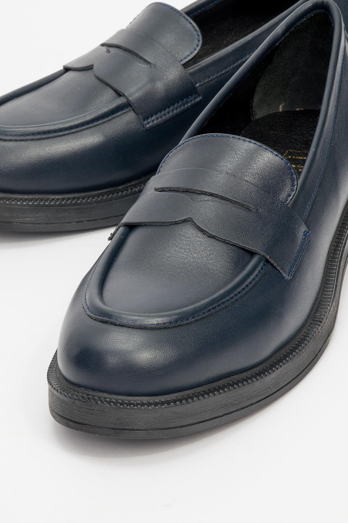 Bree - Mocasines con plataforma de cuero color azul marino (Mujer)