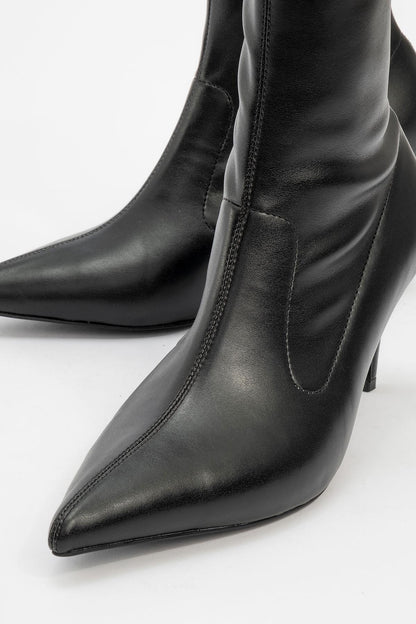 Thalin - Bota de tacón de aguja con cremallera lateral negra (Mujer)