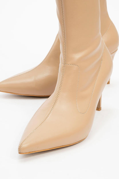 Thalin - Bota de aguja con cremallera lateral beige (Mujer)