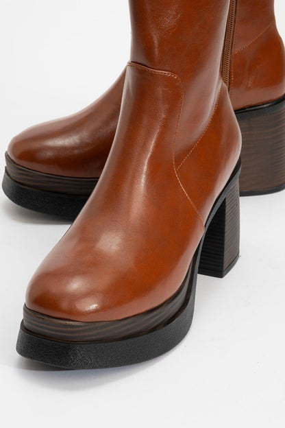 Beck - Bota de tacón de bloque con plataforma Cognac (Mujer)