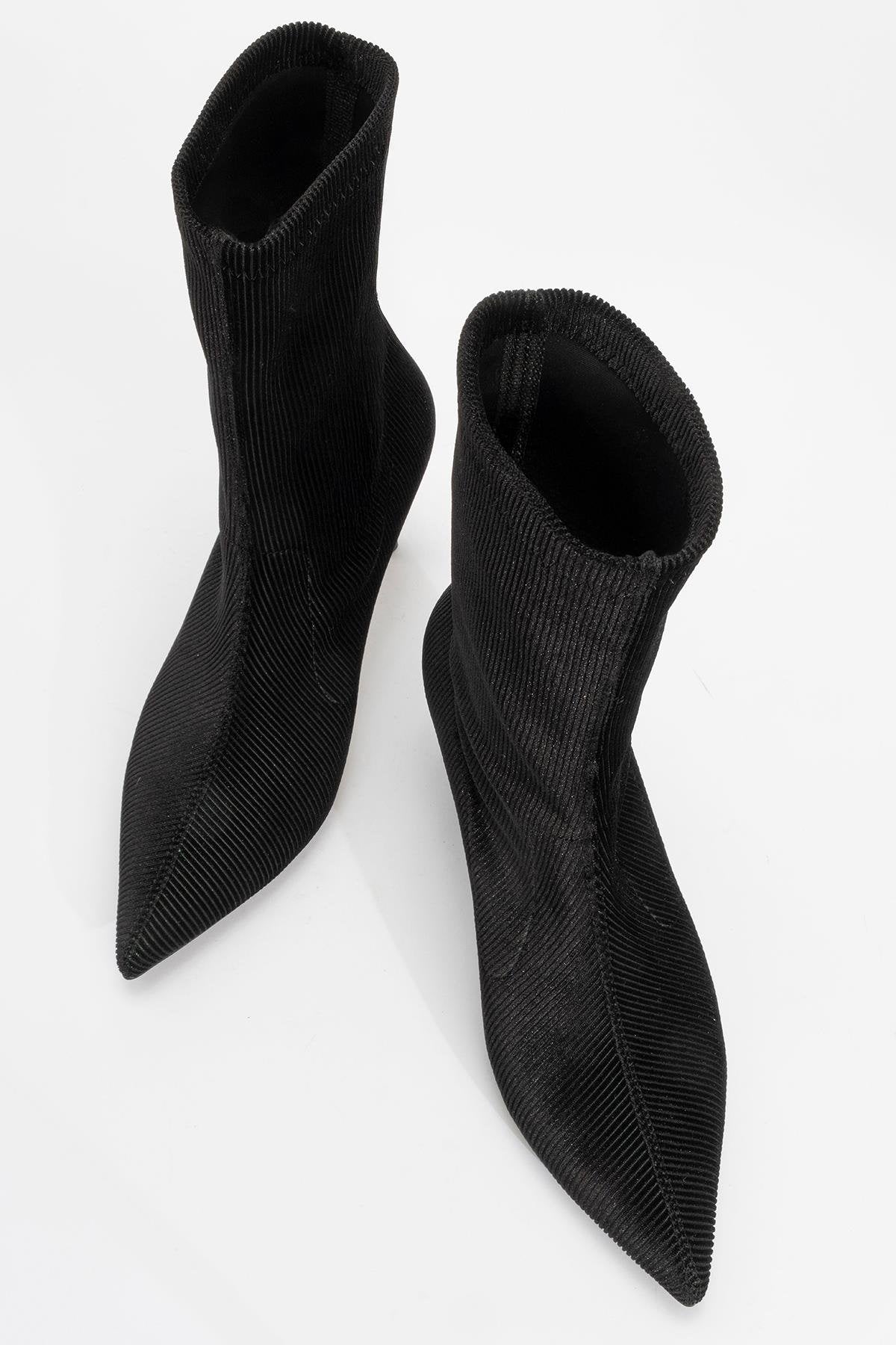 Thalin - Botín de aguja de terciopelo negro con cremallera lateral (Mujer)