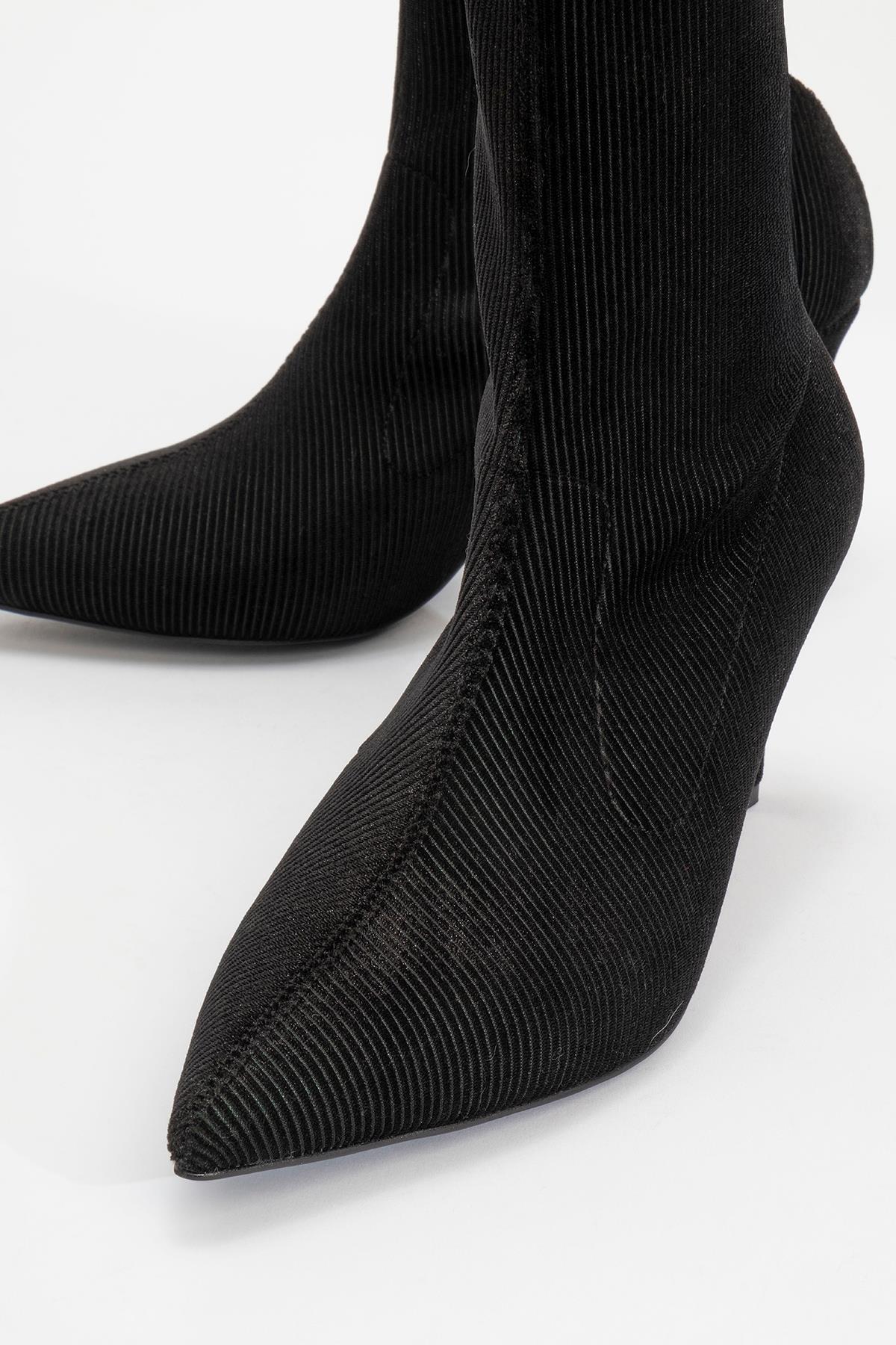 Thalin - Botín de aguja de terciopelo negro con cremallera lateral (Mujer)