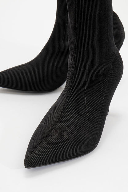 Thalin - Botín de aguja de terciopelo negro con cremallera lateral (Mujer)