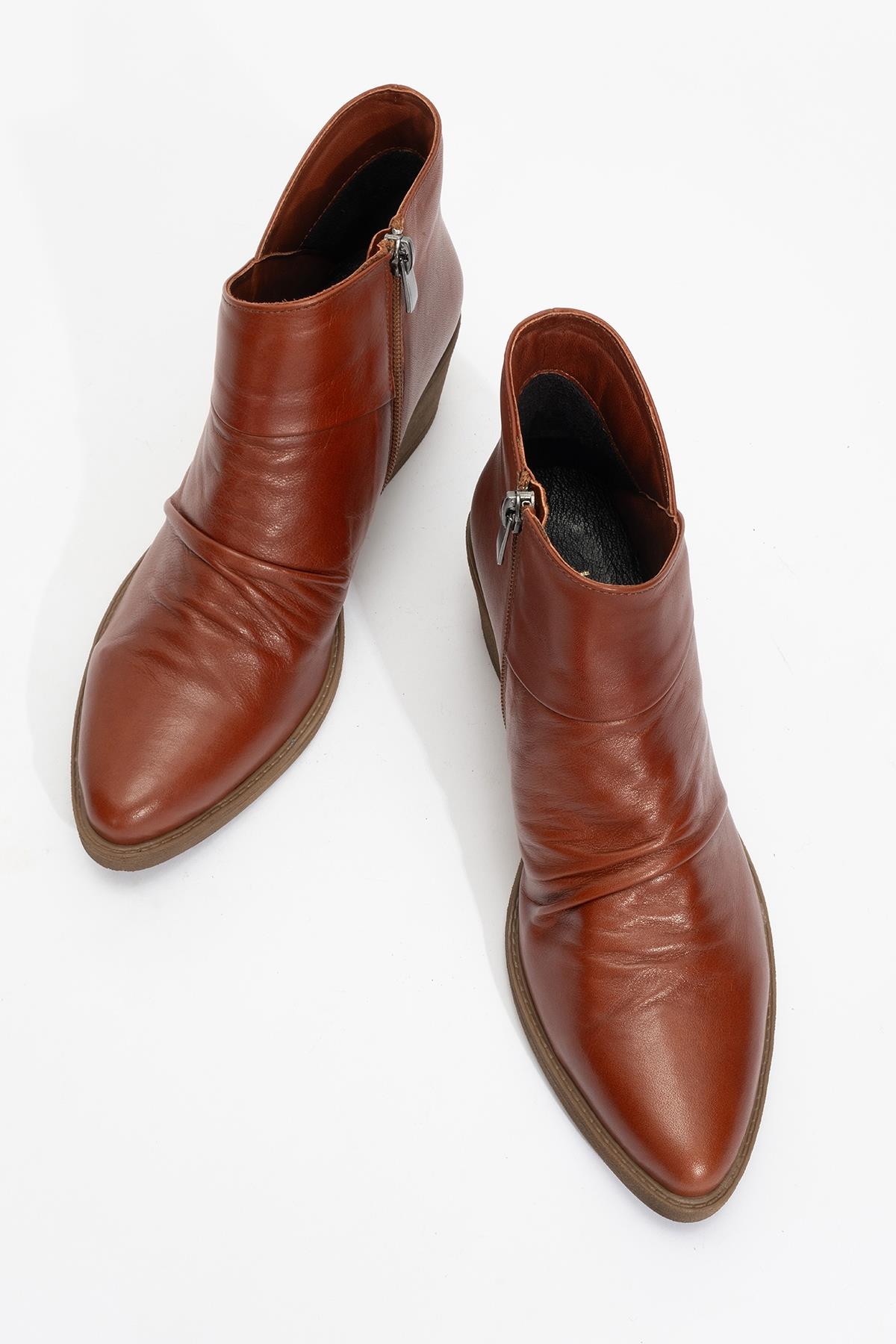 Rule - Bota gruesa de cuero color borgoña (mujer)