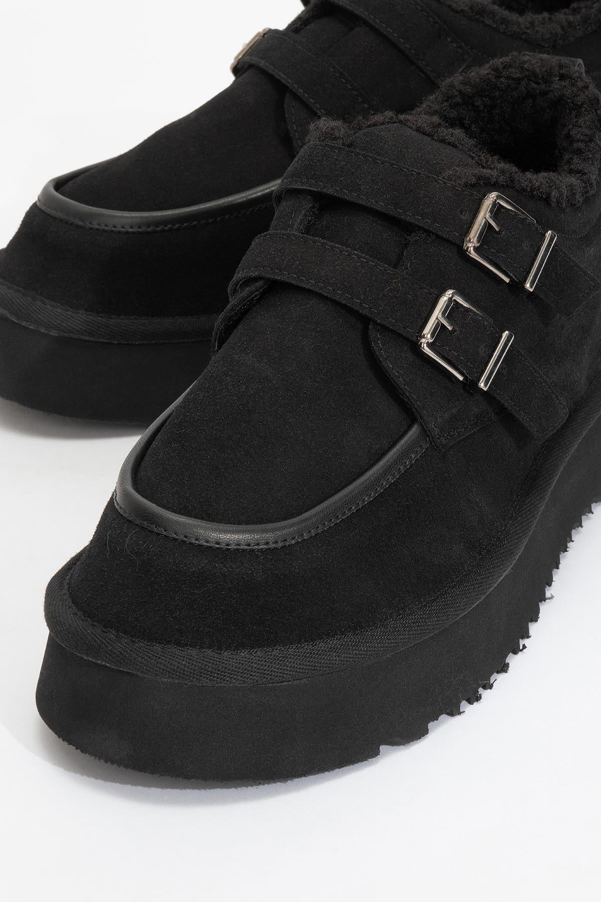 Assos - Botín de piel con tacón y pelo, negro (Mujer)
