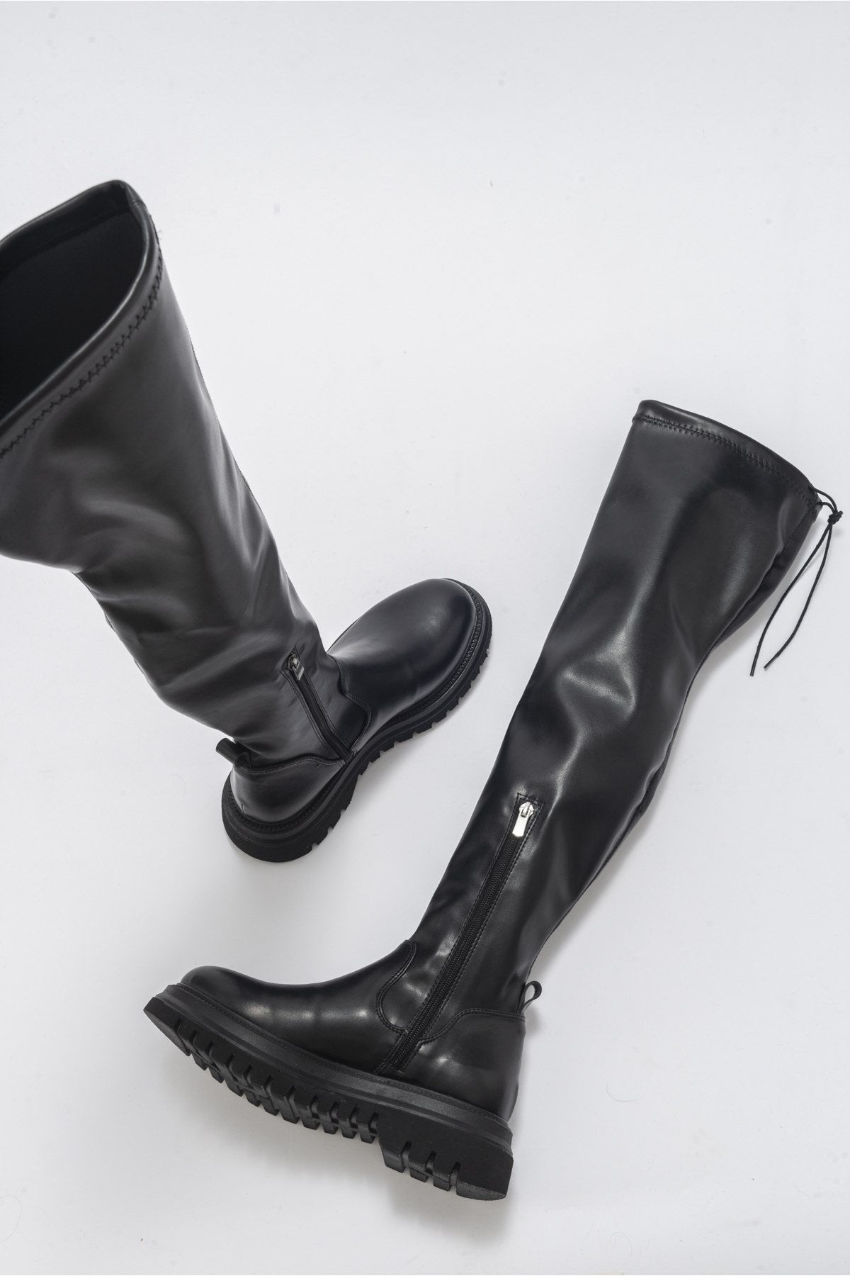 Chip - Bota alta por encima de la rodilla negra (Mujer)