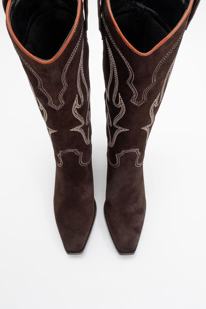 Pietro - Bota alta estilo western de ante marrón oscuro (Mujer)