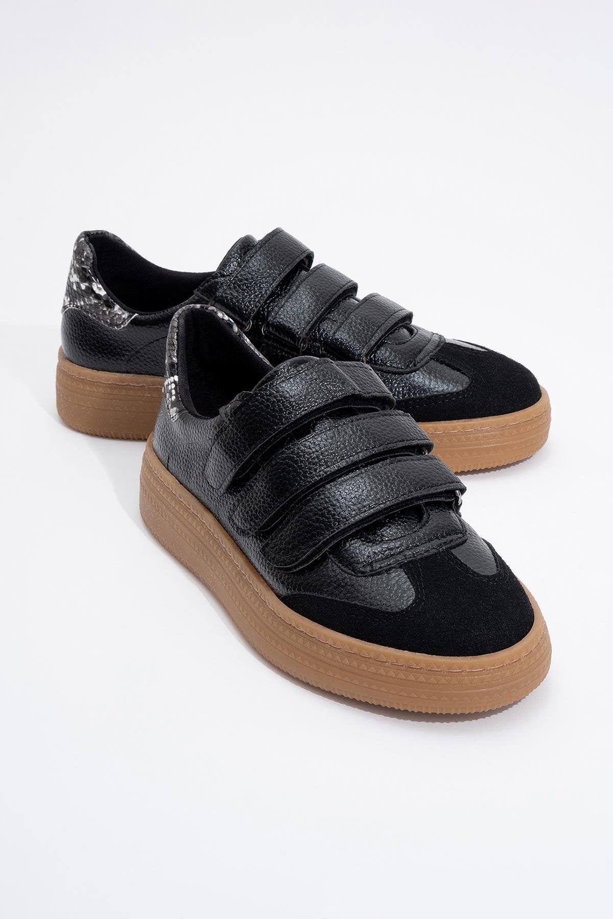 Salva - Zapatillas negras con velcro (Mujer)