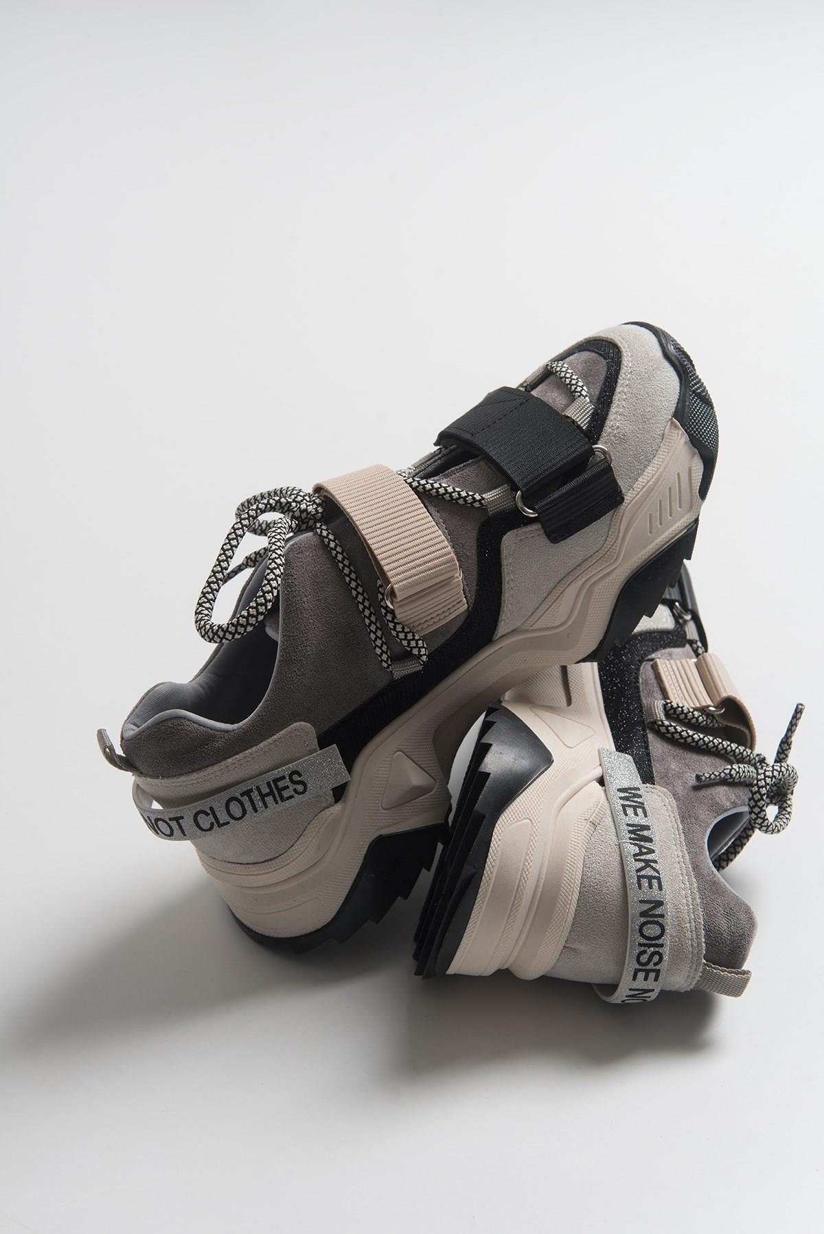 Lulen - Zapatillas deportivas negras topo con velcro (mujer)