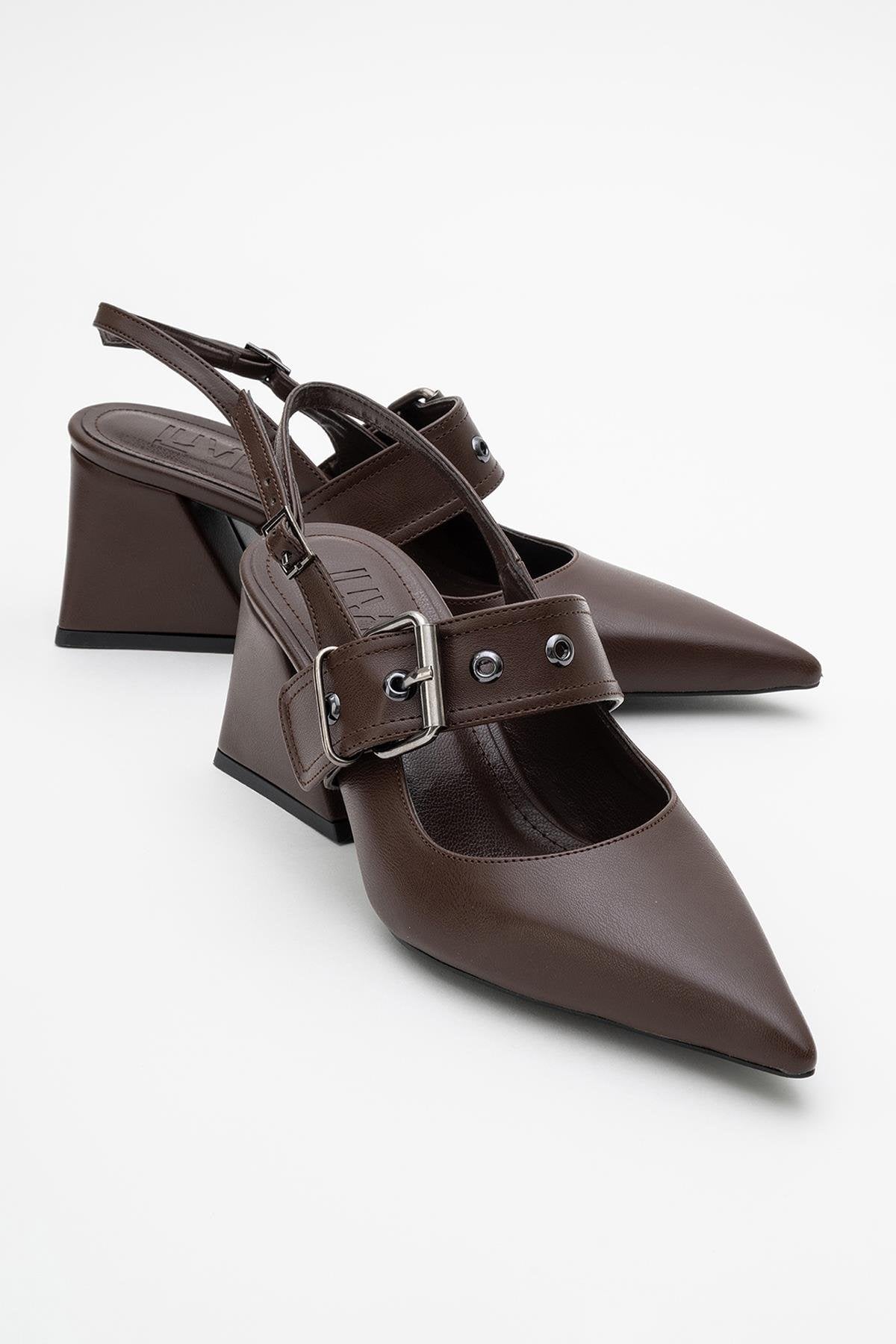 Nepido - Zapatilla de tacón de bloque con punta afilada en tono marrón (mujer)