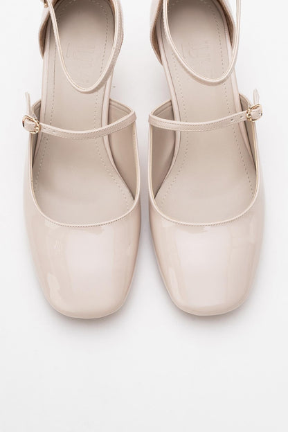Emly - Zapatos de tacón destalonados en charol beige con punta cuadrada (mujer)