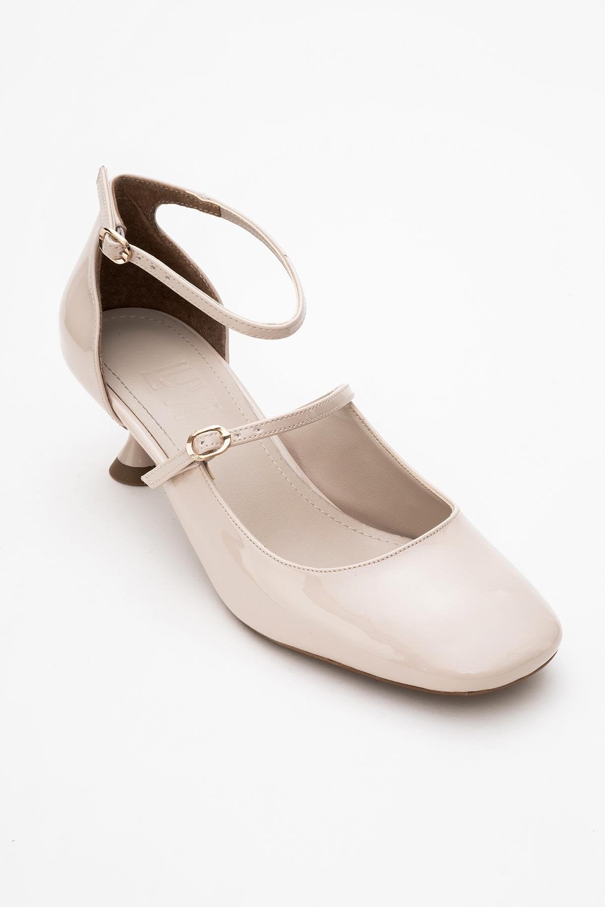 Emly - Zapatos de tacón destalonados en charol beige con punta cuadrada (mujer)