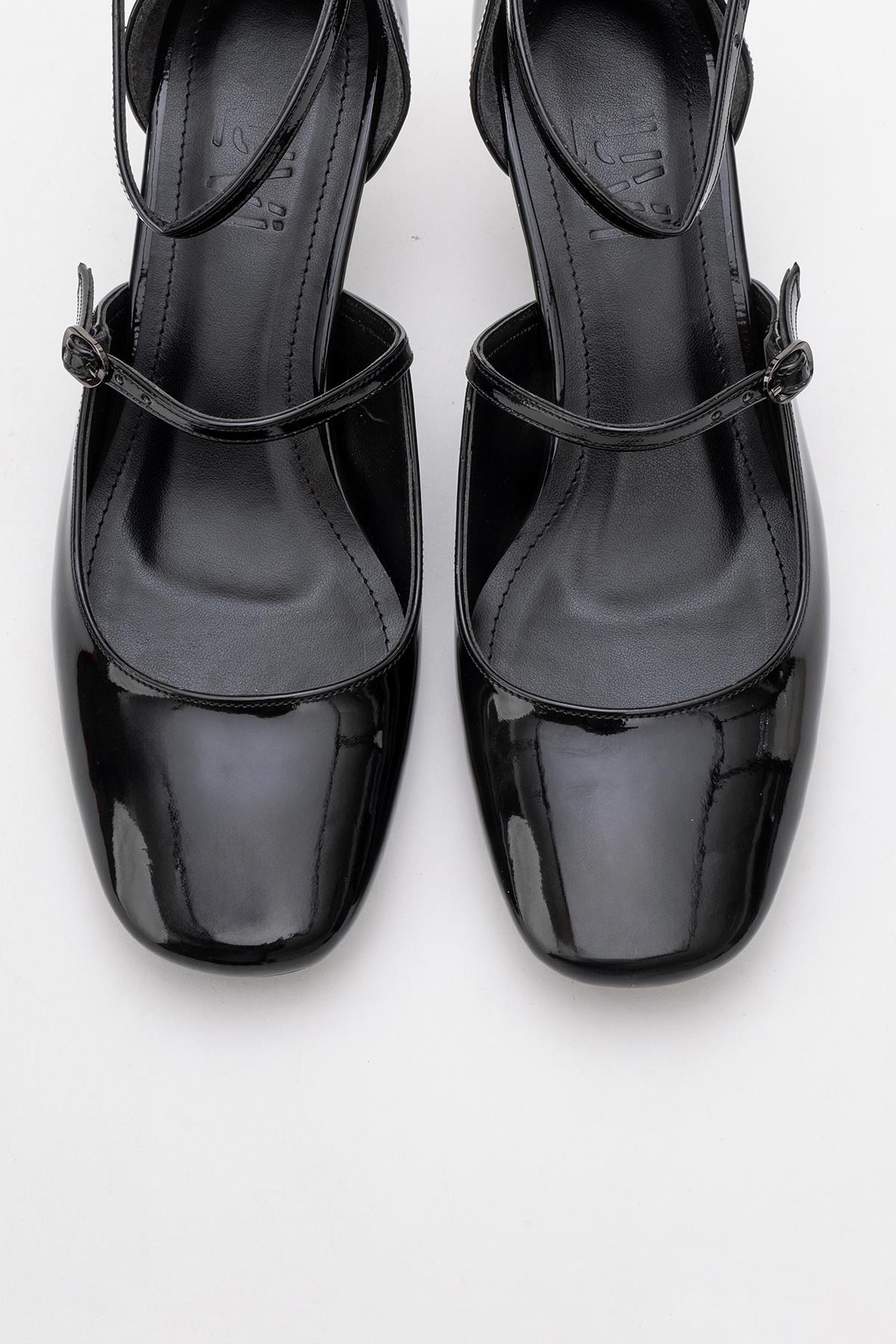 Emly - Black Patent Square Toe Slingback Pump (Women)