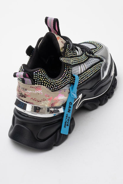 Noi - Zapatillas con adornos plateados y negros (Mujer)