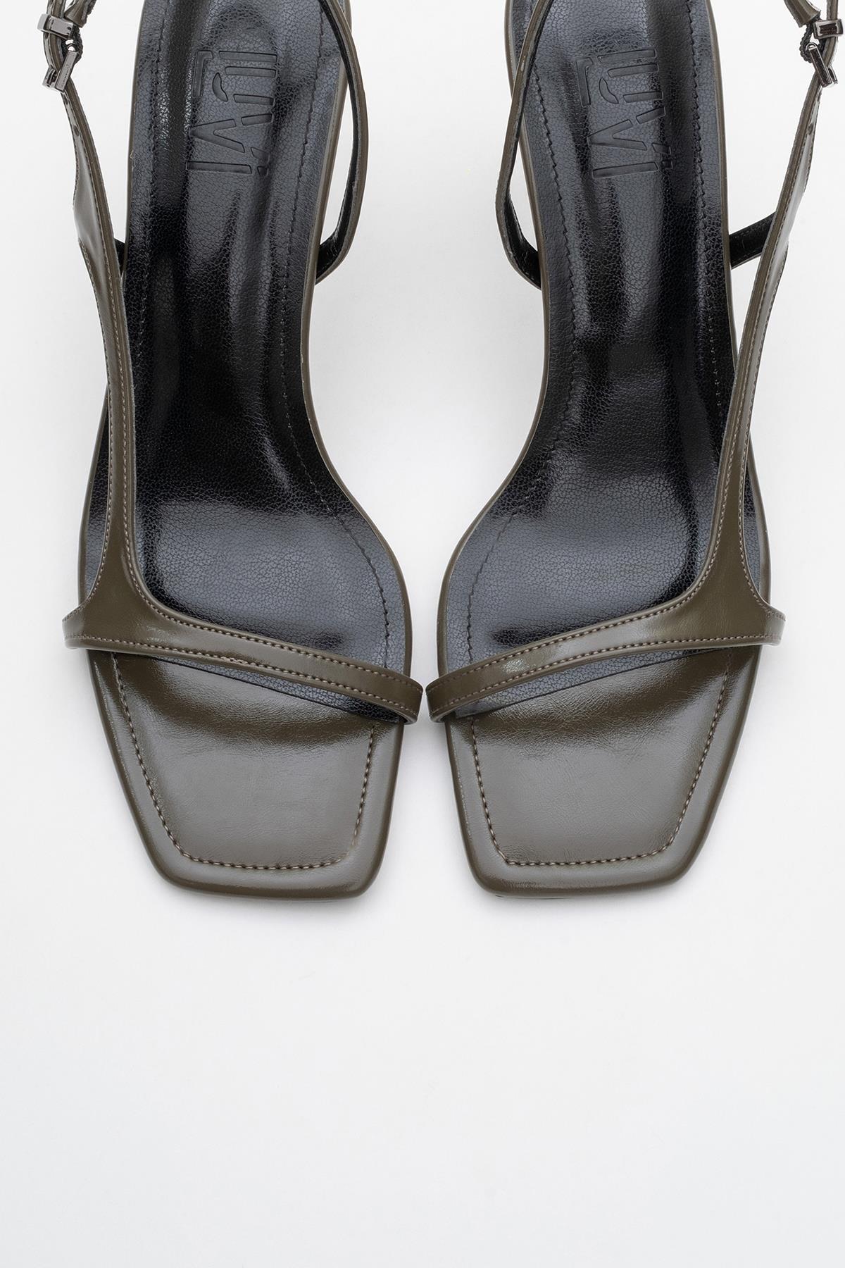 Melby - Sandalia de Tacón Stiletto con Tiras color Caqui (Mujer)